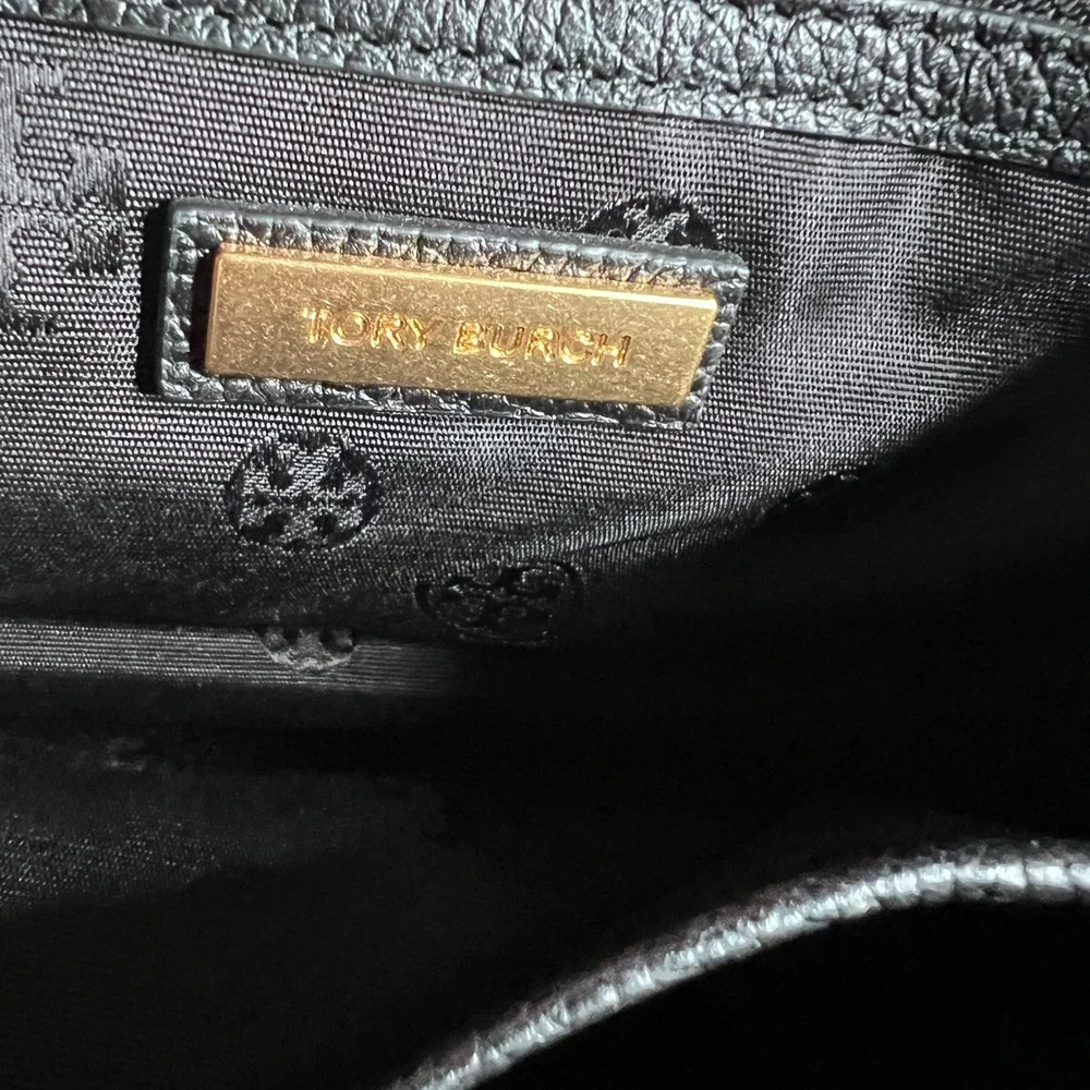 Tory Burch Britten Combo Crossbody Bag Black‎ Pebbled Leather Gold Chain Logo
